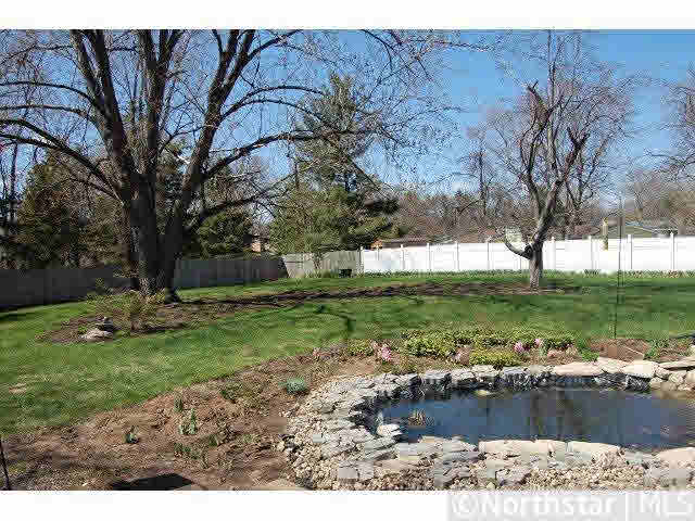 328 Mission Road West Bloomington, MN 55420 - Photo 11 of 14 Gallery Image 11