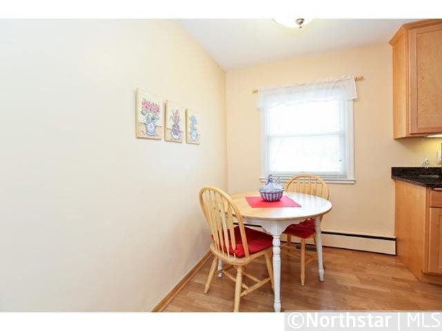 328 Mission Road West Bloomington, MN 55420 - Photo 4 of 14 Gallery Image 4