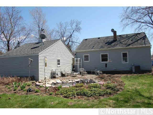 328 Mission Road West Bloomington, MN 55420 - Photo 10 of 14 Gallery Image 10