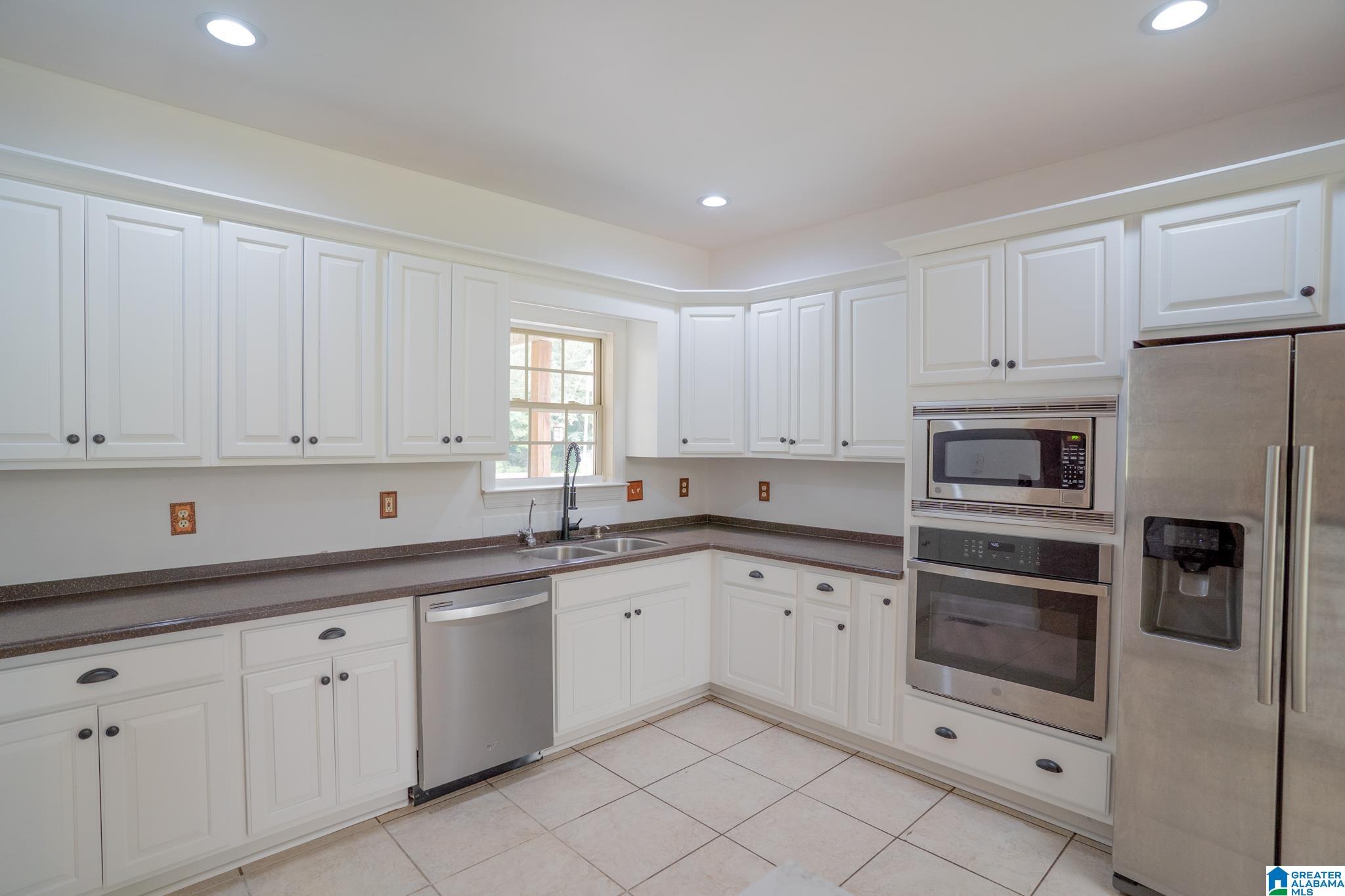 9677 Golden Lane Bessemer, AL 35023 - Photo 20 of 76