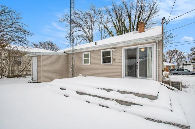 $235,000 | 707 Botham Avenue, St. Joseph, MI 49085