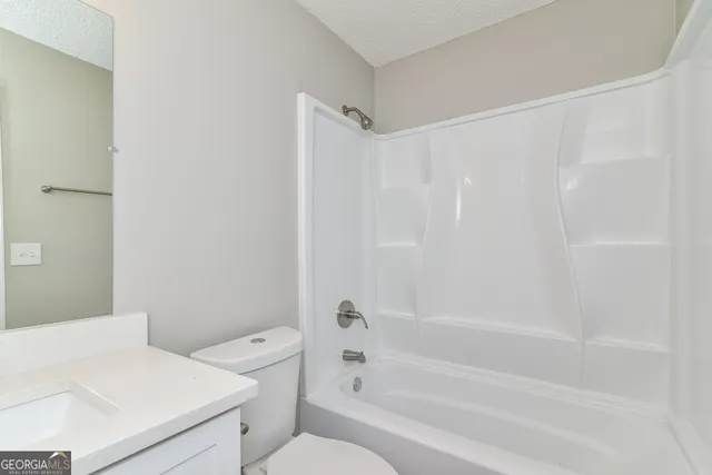 $2,090 | 353 Cimarron Way, Lawrenceville, GA 30044