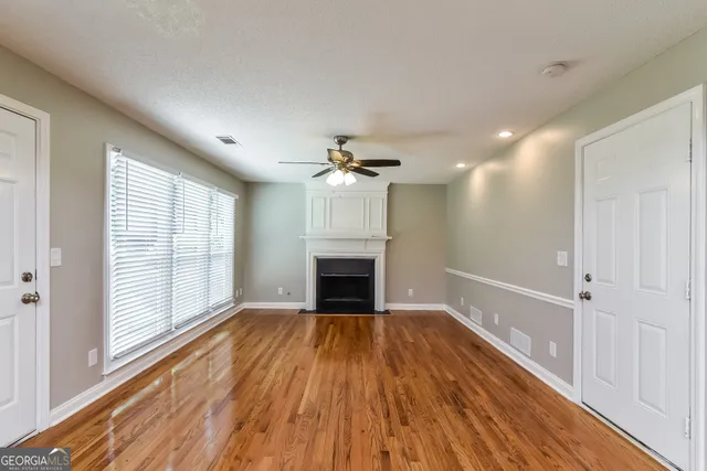 $2,090 | 353 Cimarron Way, Lawrenceville, GA 30044