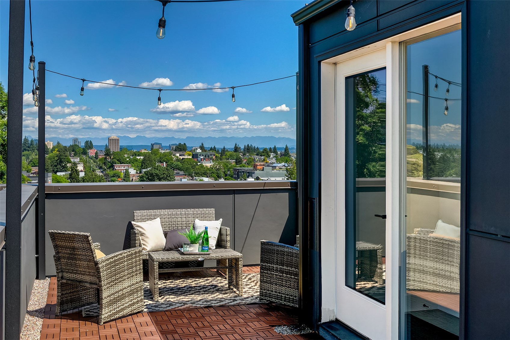 908 North 46th Street, Unit F Seattle, WA 98103 - Photo 19 of 40