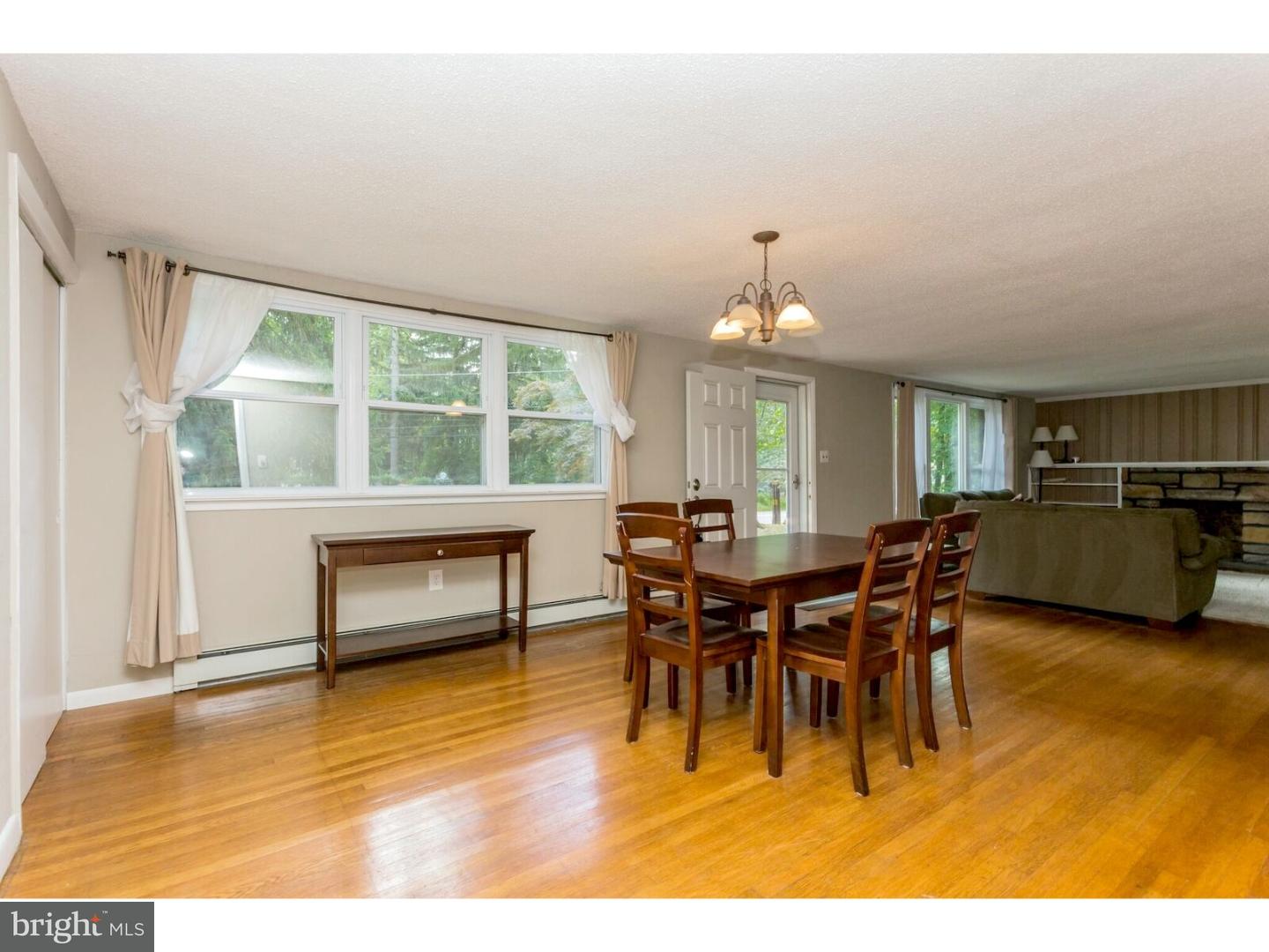 83 Summit Road Malvern, PA 19355 - Photo 5 of 13 Gallery Image 5
