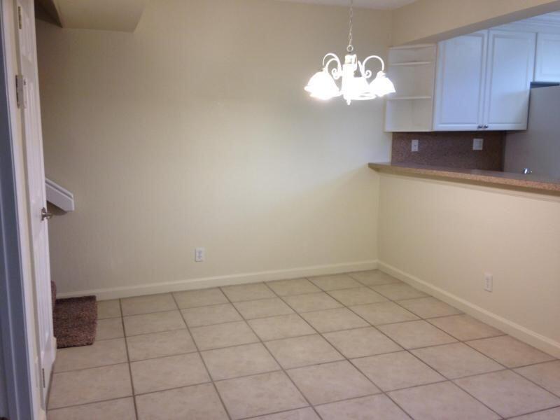 8285 Severn Drive, Unit B Boca Raton, FL 33433 - Photo 9 of 35 20190307223509394822000000-o