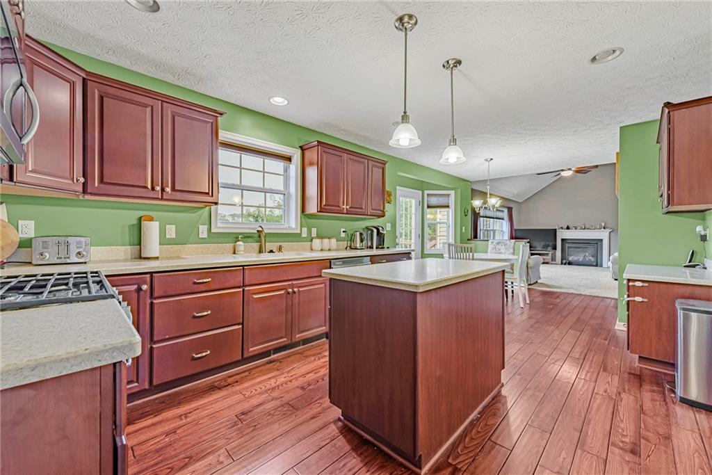 531 Renee Drive Latrobe, PA 15650 - Photo 8 of 27