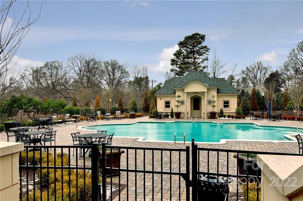 2823 Providence Road, Unit 254 Charlotte, NC 28211 - Photo 43 of 44 a view of a house with a yard