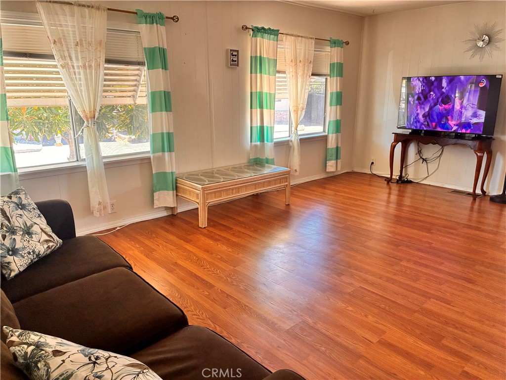 31130 South General Kearny Road, Unit 18 Temecula, CA 92591 - Photo 19 of 37 Living Room