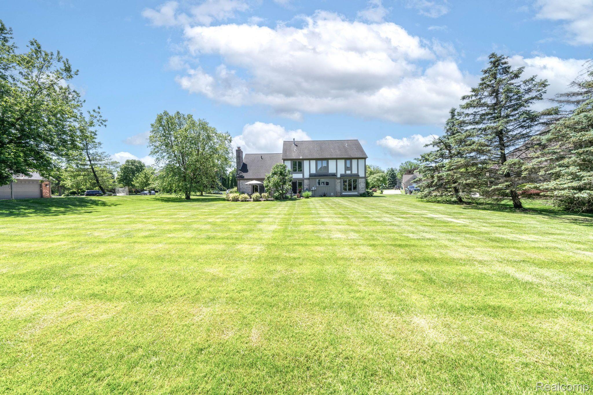 4375 Stonewood Court Rochester, MI 48306 - Photo 54 of 67 Gallery Image 54