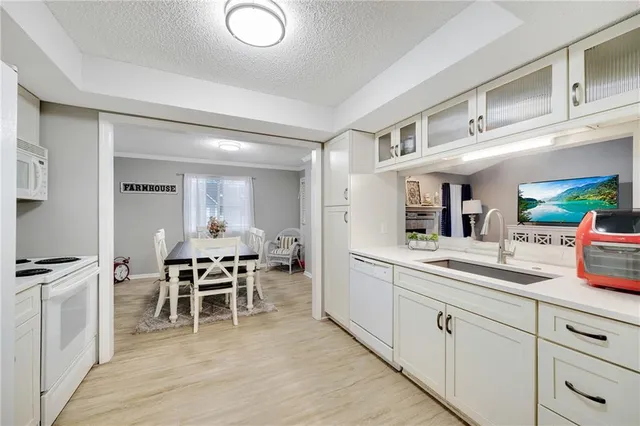 $150,000 | 4007 South Crysler Avenue, Unit 8, Independence, MO 64055