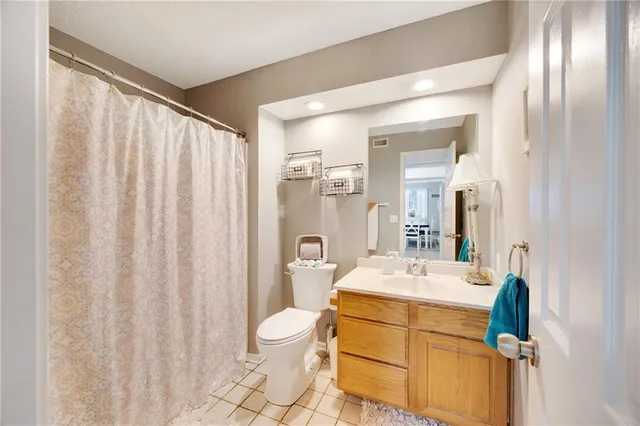 $150,000 | 4007 South Crysler Avenue, Unit 8, Independence, MO 64055