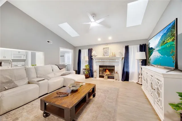 $150,000 | 4007 South Crysler Avenue, Unit 8, Independence, MO 64055