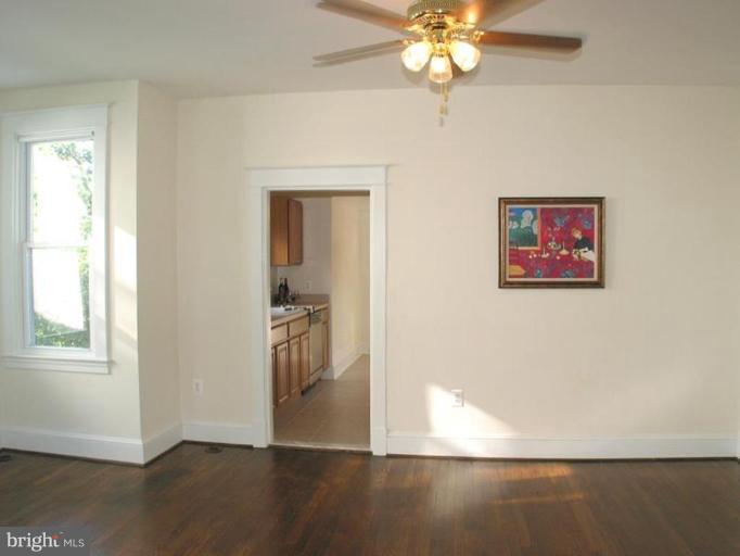 402 Baltimore Road Rockville, MD 20850 - Photo 8 of 30 Dining Room #2