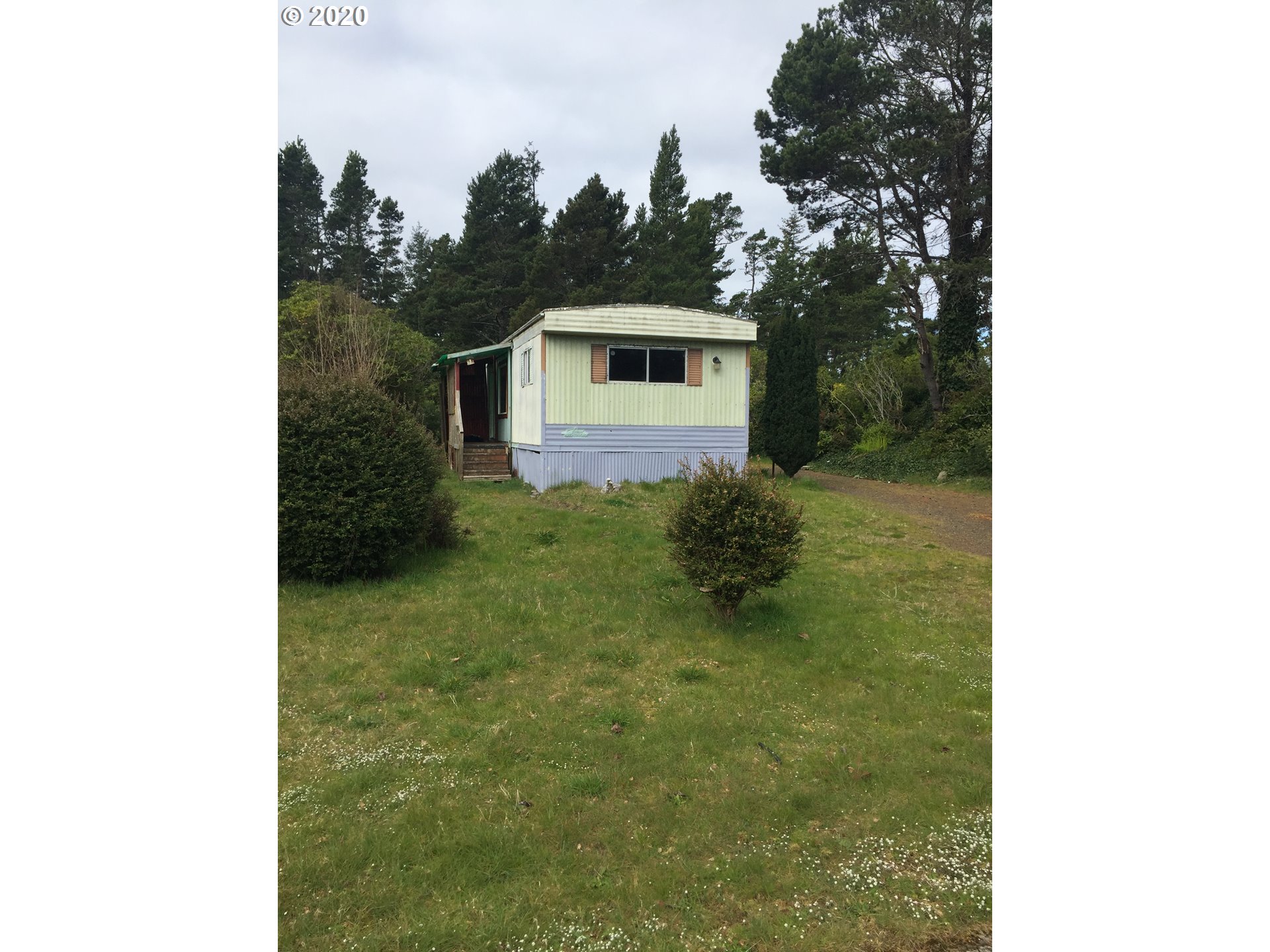 1509 Maple Street Florence, OR 97439 - Photo 1 of 4 Gallery Image 1