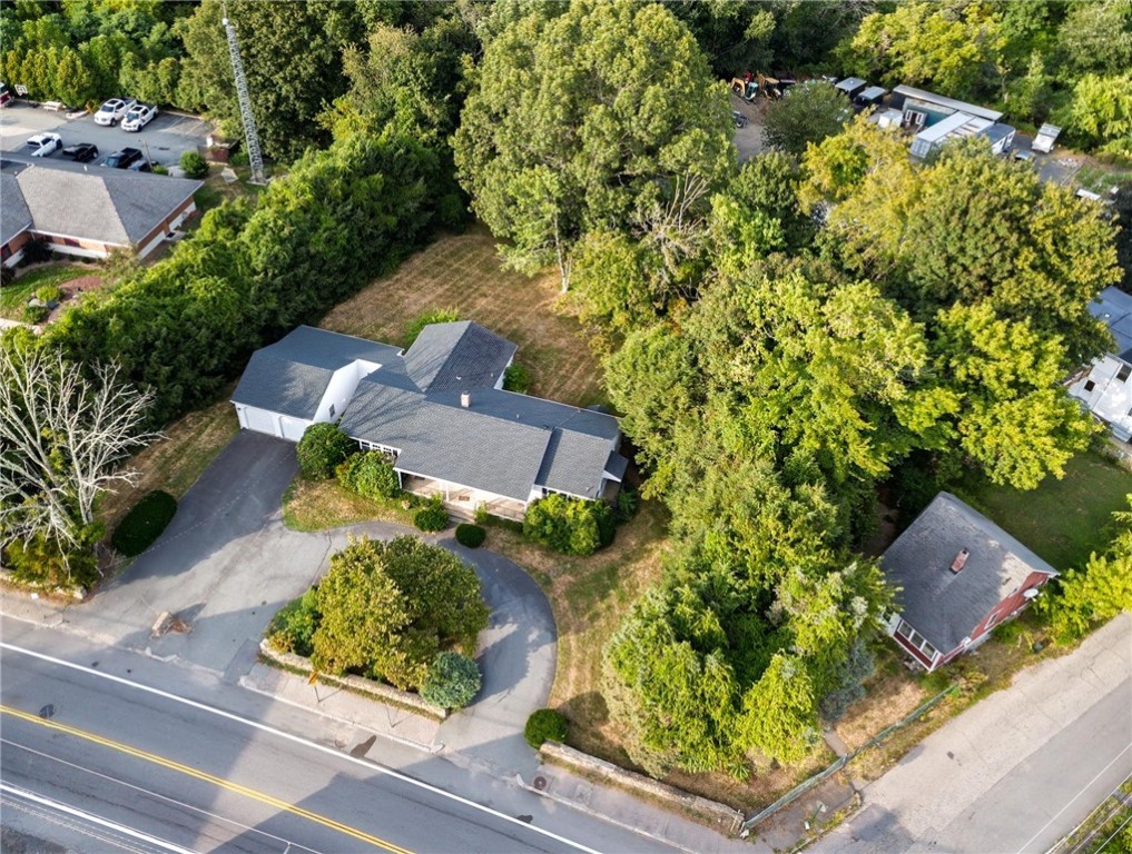 1189 Atwood Avenue Johnston, RI 02919 - Photo 31 of 33