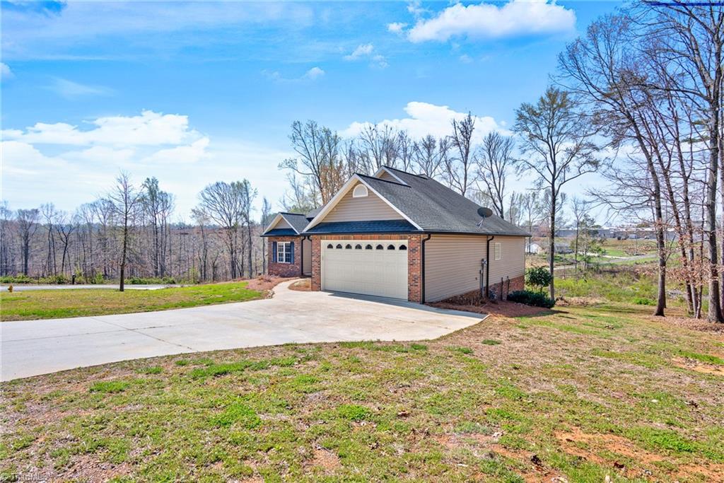 109 Random Road Mocksville, NC 27028 - Photo 5 of 50 Gallery Image 5