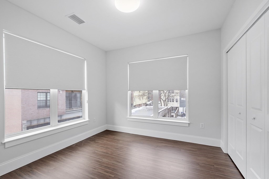205 Maverick Street, Unit 201 Boston, MA 02128 - Photo 19 of 29