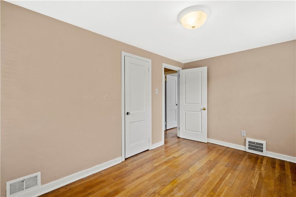 2134 Swallow Hill Road Pittsburgh, PA 15220 - Photo 16 of 25 Gallery Image 16