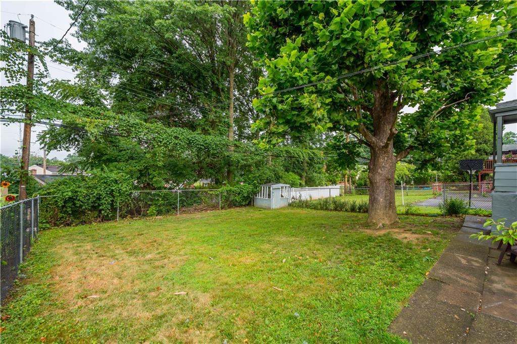 2134 Swallow Hill Road Pittsburgh, PA 15220 - Photo 3 of 25 Gallery Image 3