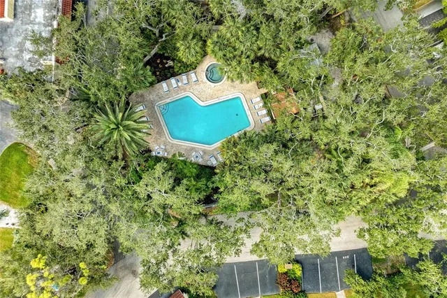 $250,000 | 6480 Wild Oak Bay Boulevard, Unit 249, Bradenton, FL 34210