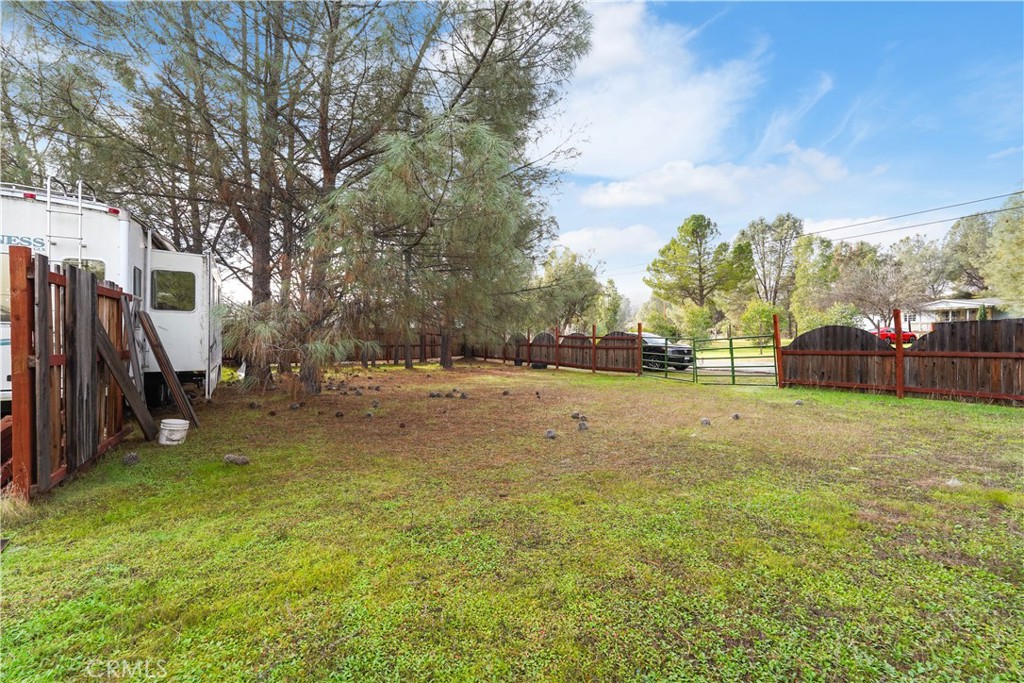 1850 Spring Valley Road Clearlake Oaks, CA 95423 - Photo 4 of 12