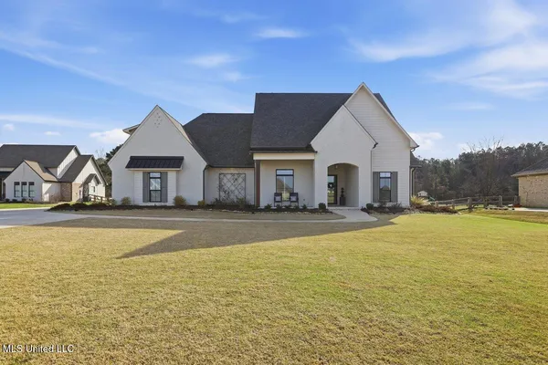 $740,000 | 400 Calvary Crossing, Brandon, MS 39047