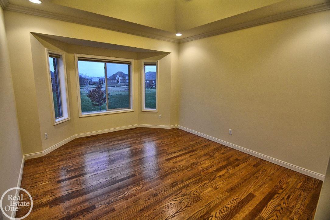 8908 Ridge Drive Washington, MI 48095 - Photo 21 of 58 31316461-20.JPG