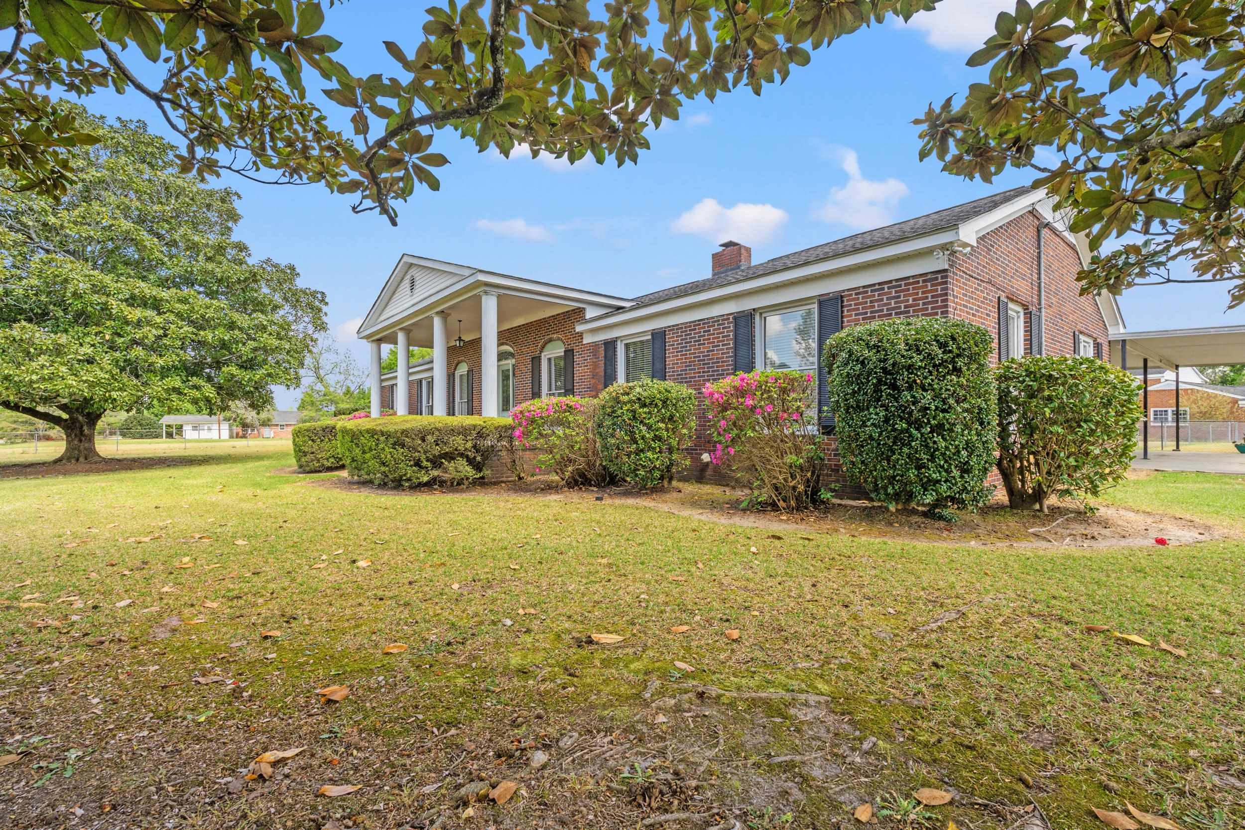 4218 Poole Loop Mullins, SC 29574 - Photo 3 of 50