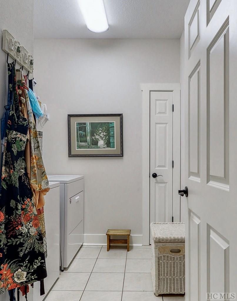 465 Buggy Barn Road Cullowhee, NC 28723 - Photo 27 of 46 Gallery Image 27