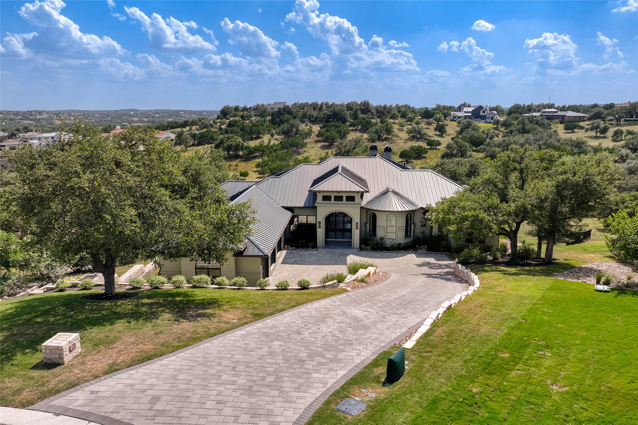 8132 Magnolia Ridge Cove Austin, TX 78738 - Photo 3 of 38 Gallery Image 3
