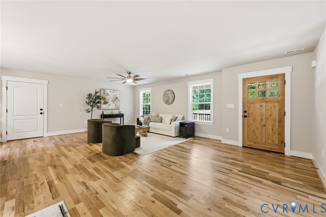 18707 Indian Road Petersburg, VA 23805 - Photo 3 of 28