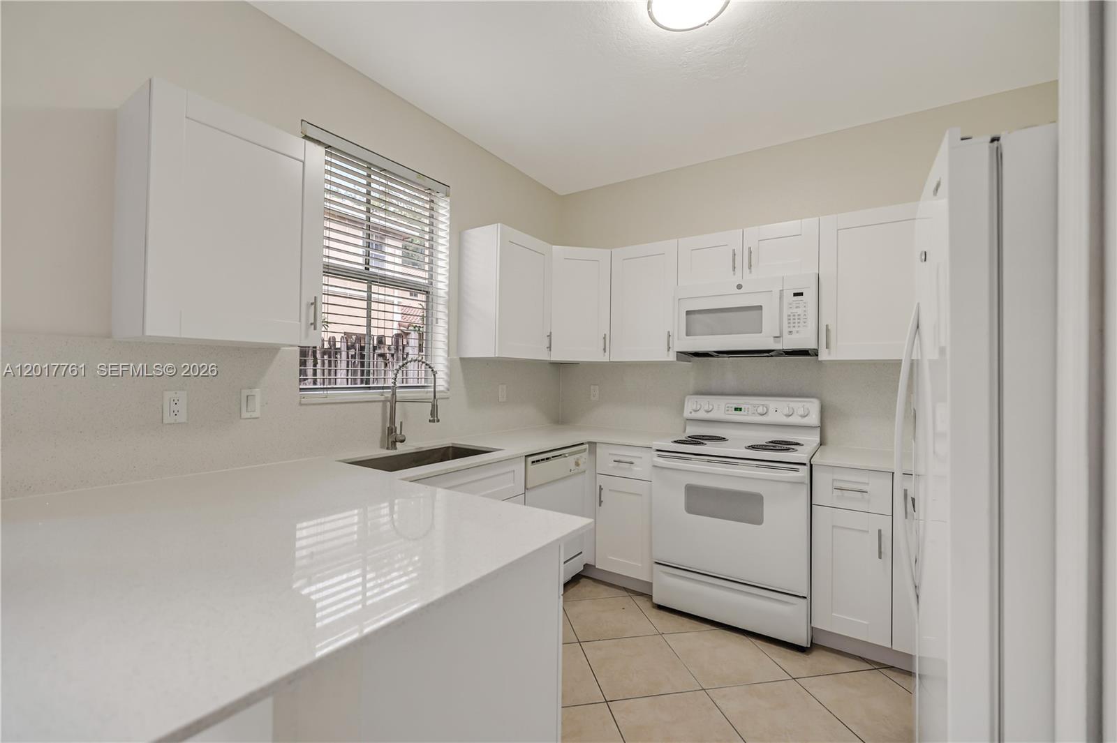 12172 Southwest 124th Path Miami, FL 33186 - Photo 18 of 58