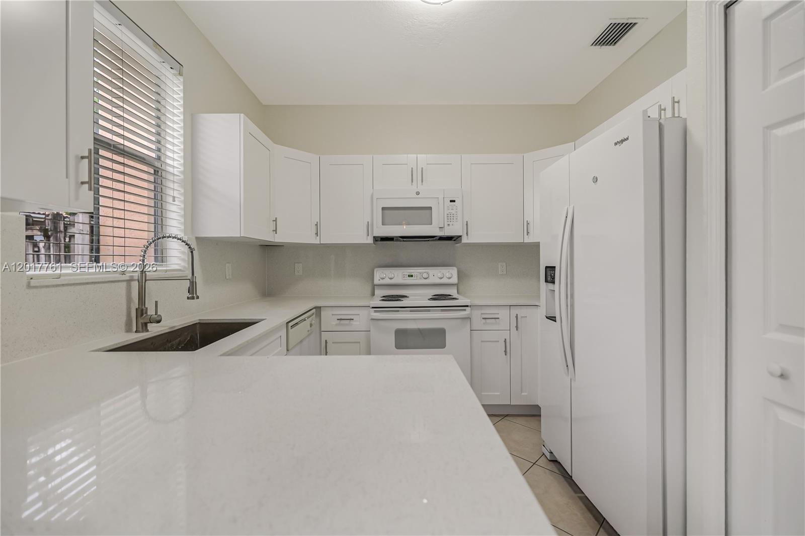 12172 Southwest 124th Path Miami, FL 33186 - Photo 19 of 58