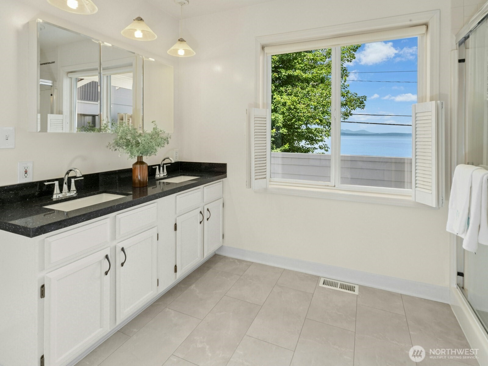 1710 Alki Avenue Southwest Seattle, WA 98116 - Photo 20 of 35