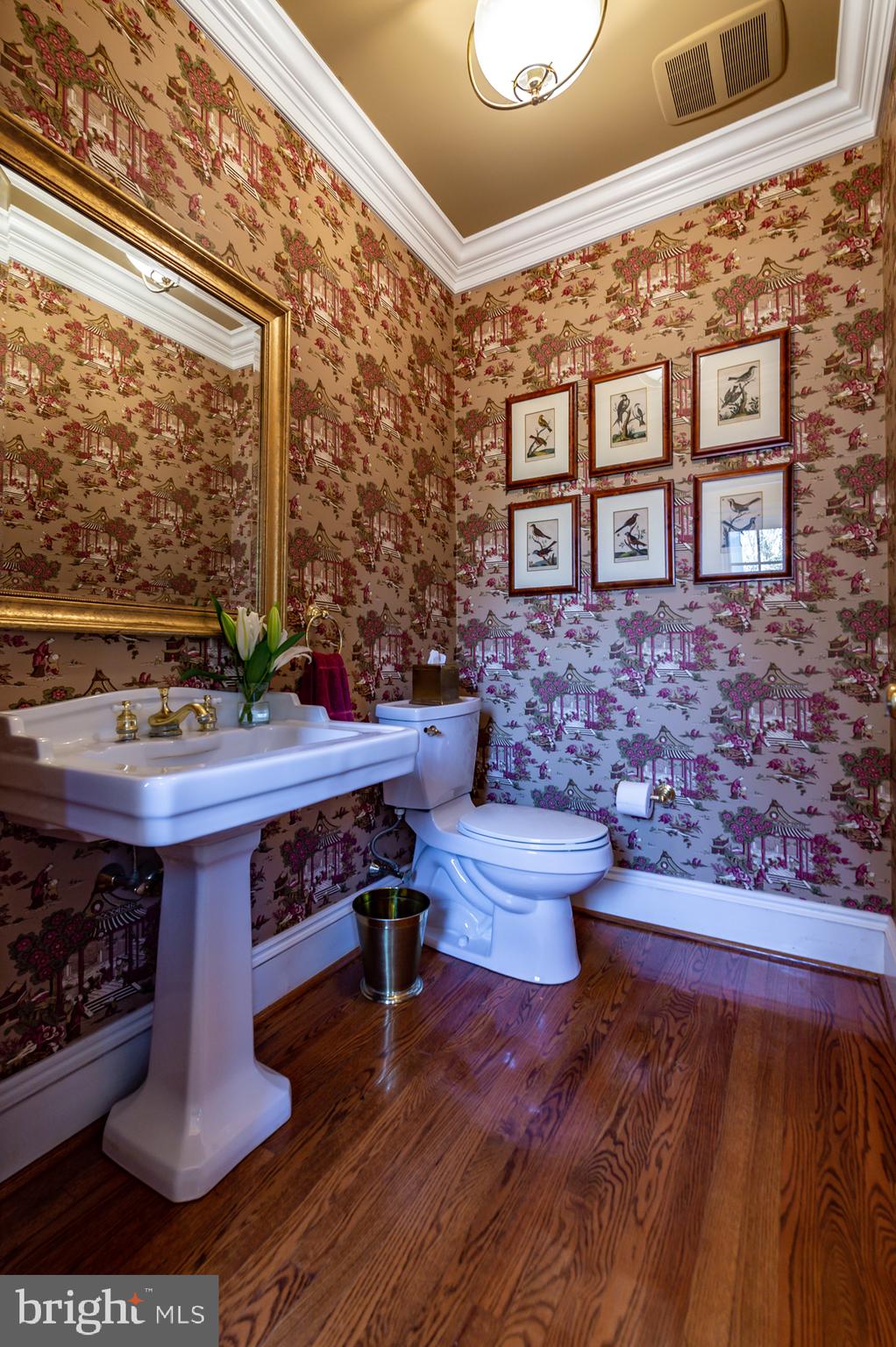 201 Pembroke Avenue Wayne, PA 19087 - Photo 14 of 73 Formal Powder Room