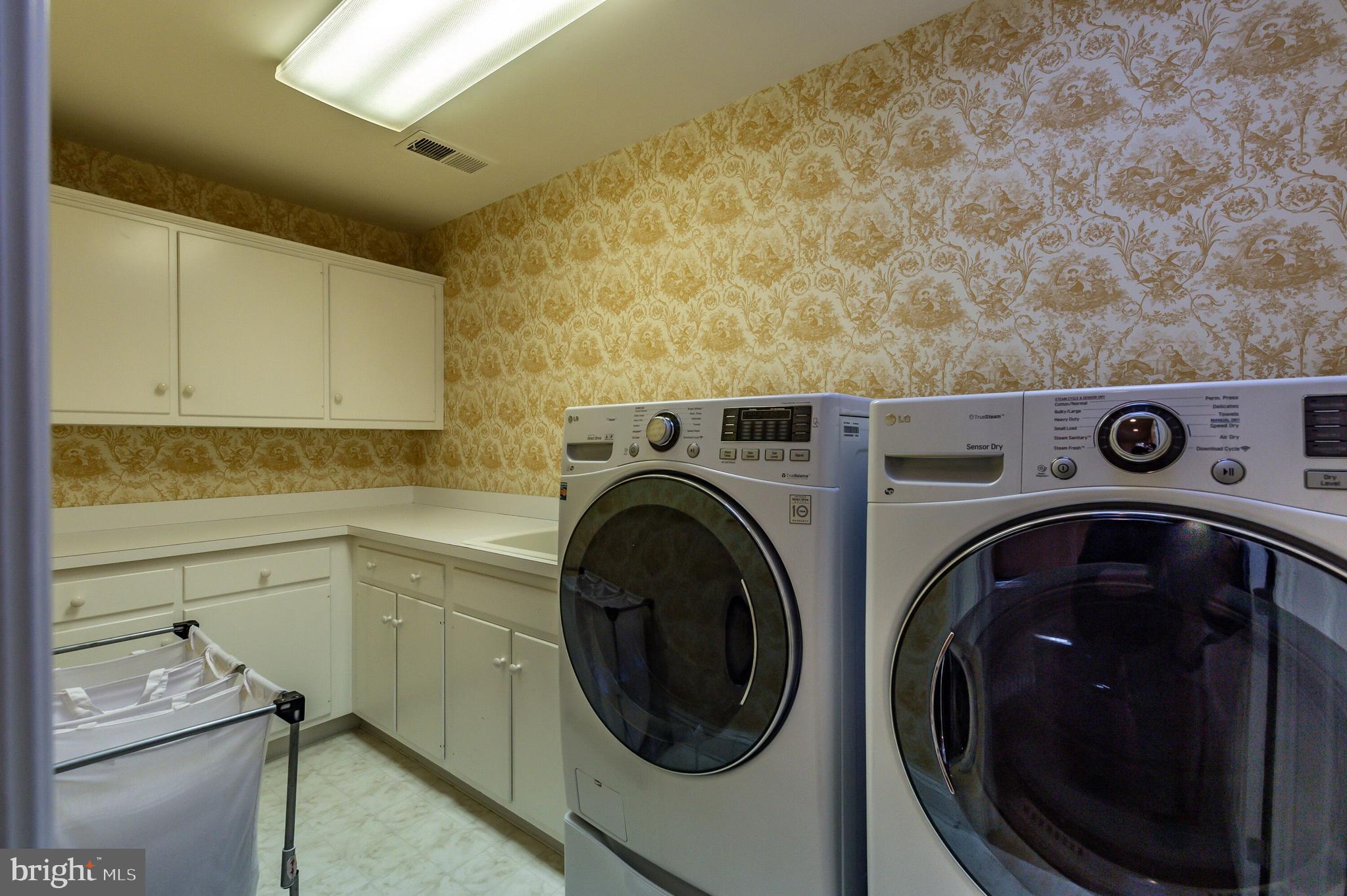 201 Pembroke Avenue Wayne, PA 19087 - Photo 45 of 73 Second Floor Laundry Room