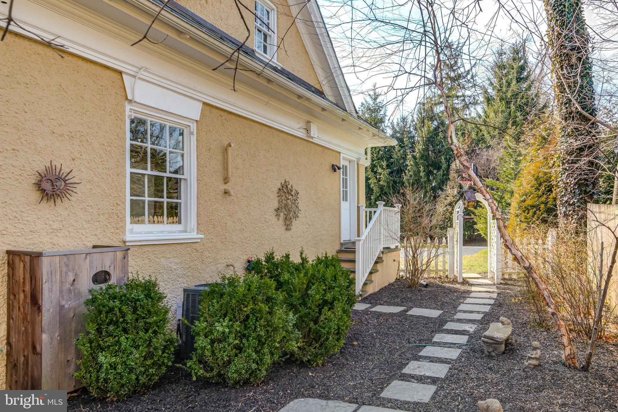 201 Pembroke Avenue Wayne, PA 19087 - Photo 61 of 73 Entry To Carriage House behind Garage