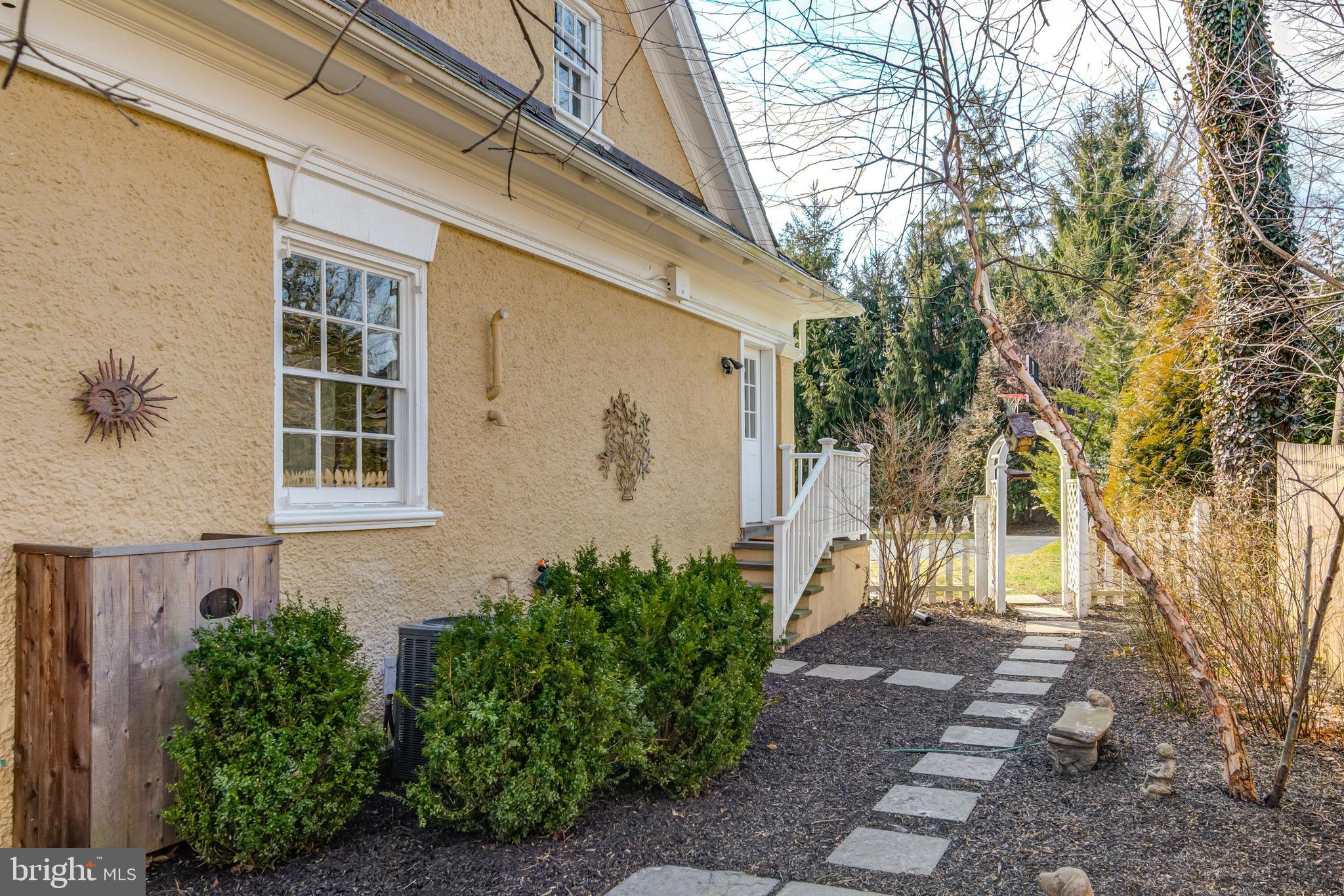 201 Pembroke Avenue Wayne, PA 19087 - Photo 69 of 73 Entry To Carriage House
