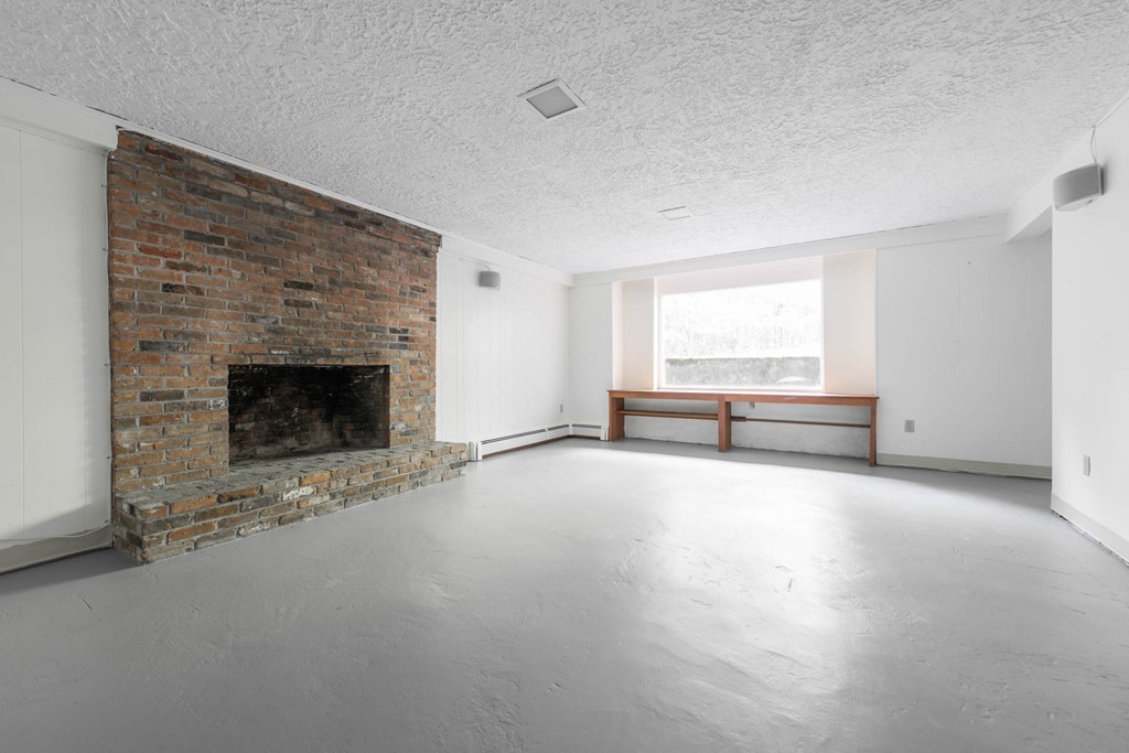 22 Bradford Road Weston, MA 02493 - Photo 21 of 30