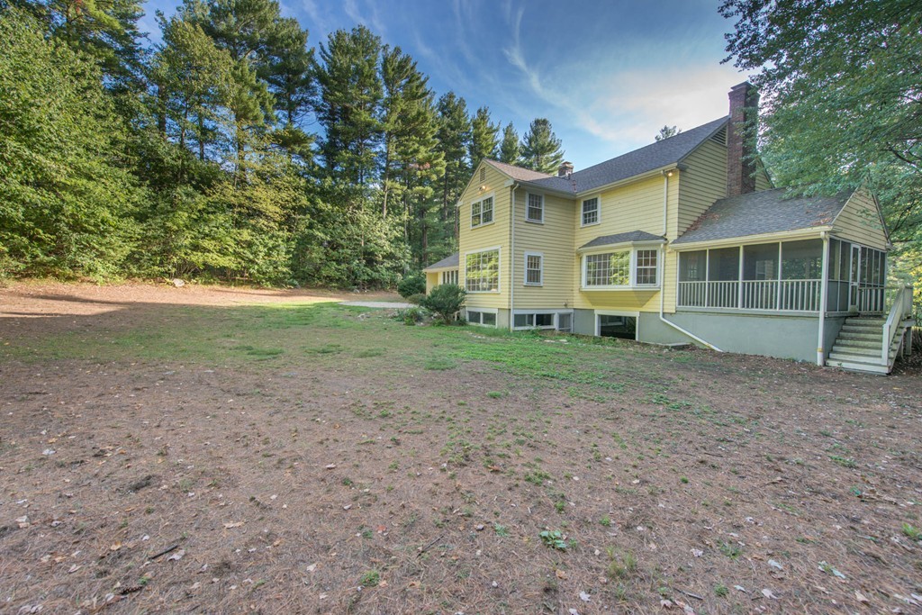 22 Bradford Road Weston, MA 02493 - Photo 25 of 30