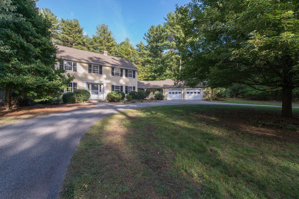 22 Bradford Road Weston, MA 02493 - Photo 28 of 30