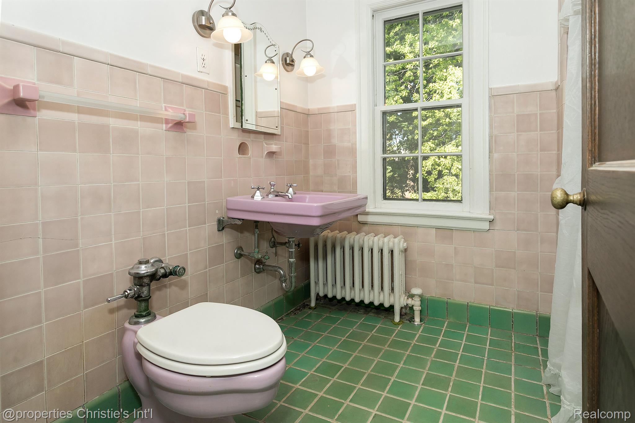 70 Devon Road Bloomfield Hills, MI 48302 - Photo 26 of 42 Gallery Image 26