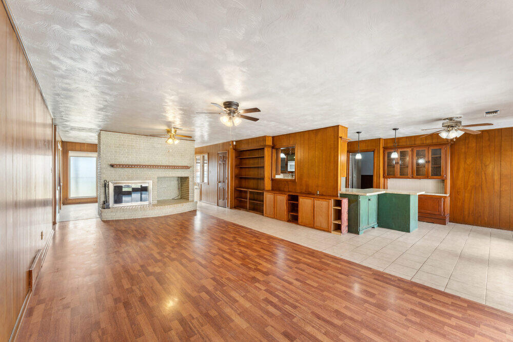 1618 56th Street Lubbock, TX 79412 - Photo 6 of 26 LowRes_56th_106