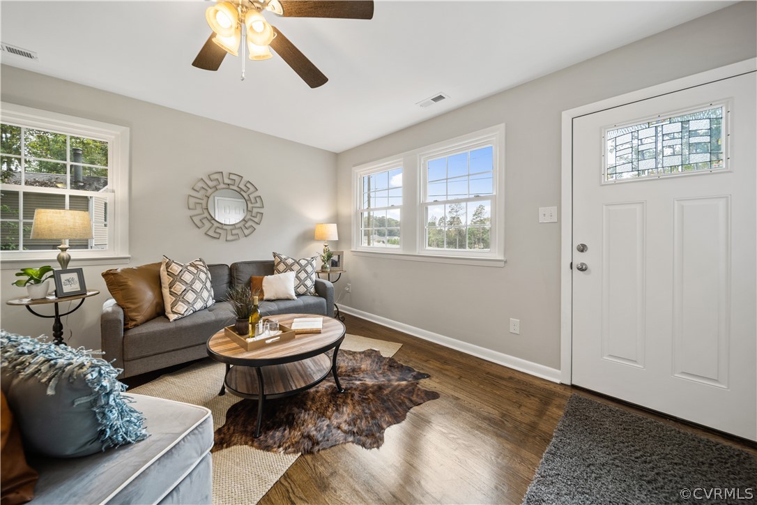 509 Cedar Level Road Hopewell, VA 23860 - Photo 4 of 24 Gallery Image 4