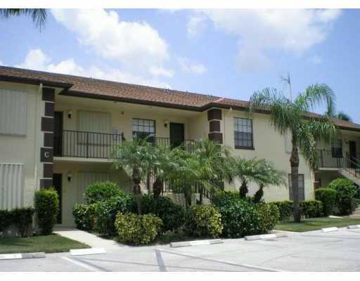1401 Pinecrest Circle, Unit E Jupiter, FL 33458 - Photo 1 of 4 Primary Photo