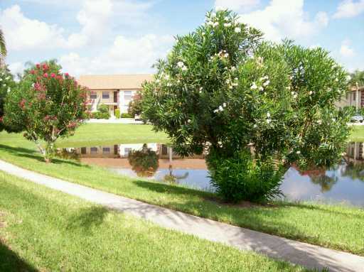 1401 Pinecrest Circle, Unit E Jupiter, FL 33458 - Photo 3 of 4 Additional Photo