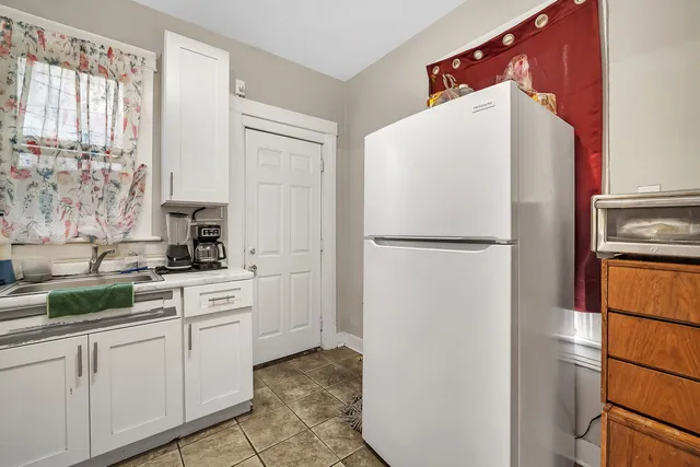 $389,900 | 214-216 North Hickory Street, Joliet, IL 60435