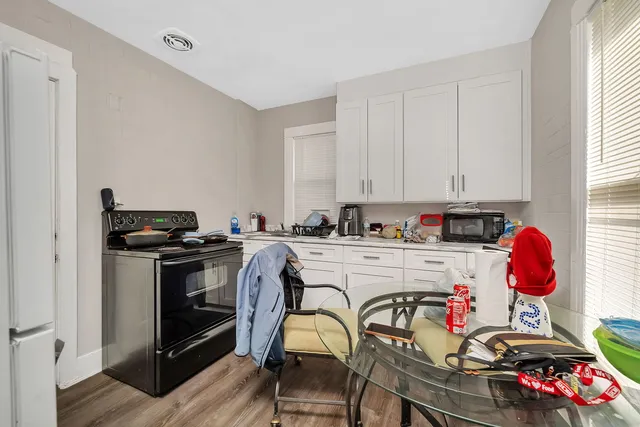 $389,900 | 214-216 North Hickory Street, Joliet, IL 60435