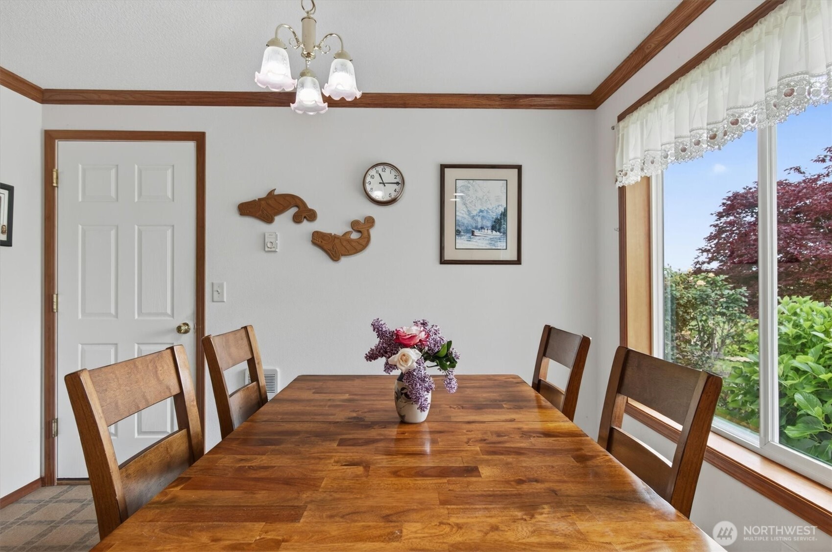 218 West Sunny Sands Road Cathlamet, WA 98612 - Photo 12 of 40 a dining room with furniture and wooden floor